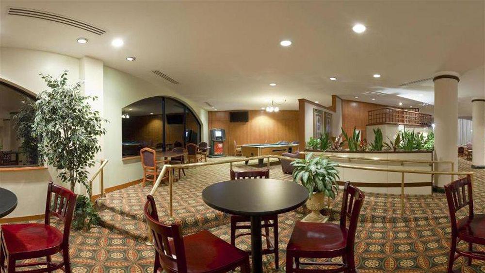 Holiday Inn Charlotte University By Ihg Exteriér fotografie