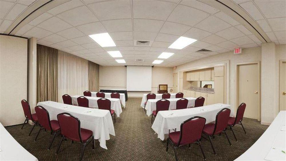 Holiday Inn Charlotte University By Ihg Exteriér fotografie