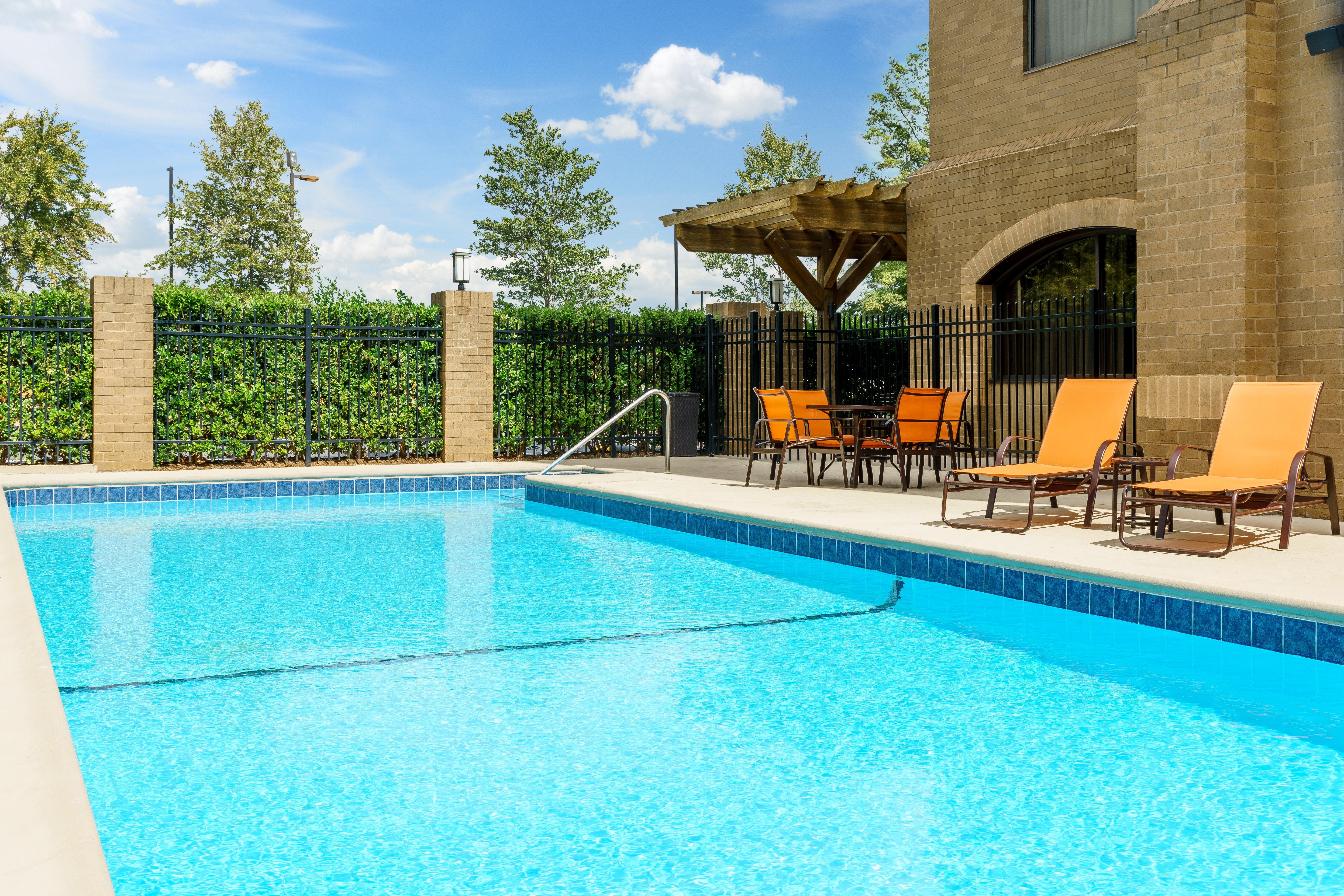 Holiday Inn Charlotte University By Ihg Exteriér fotografie