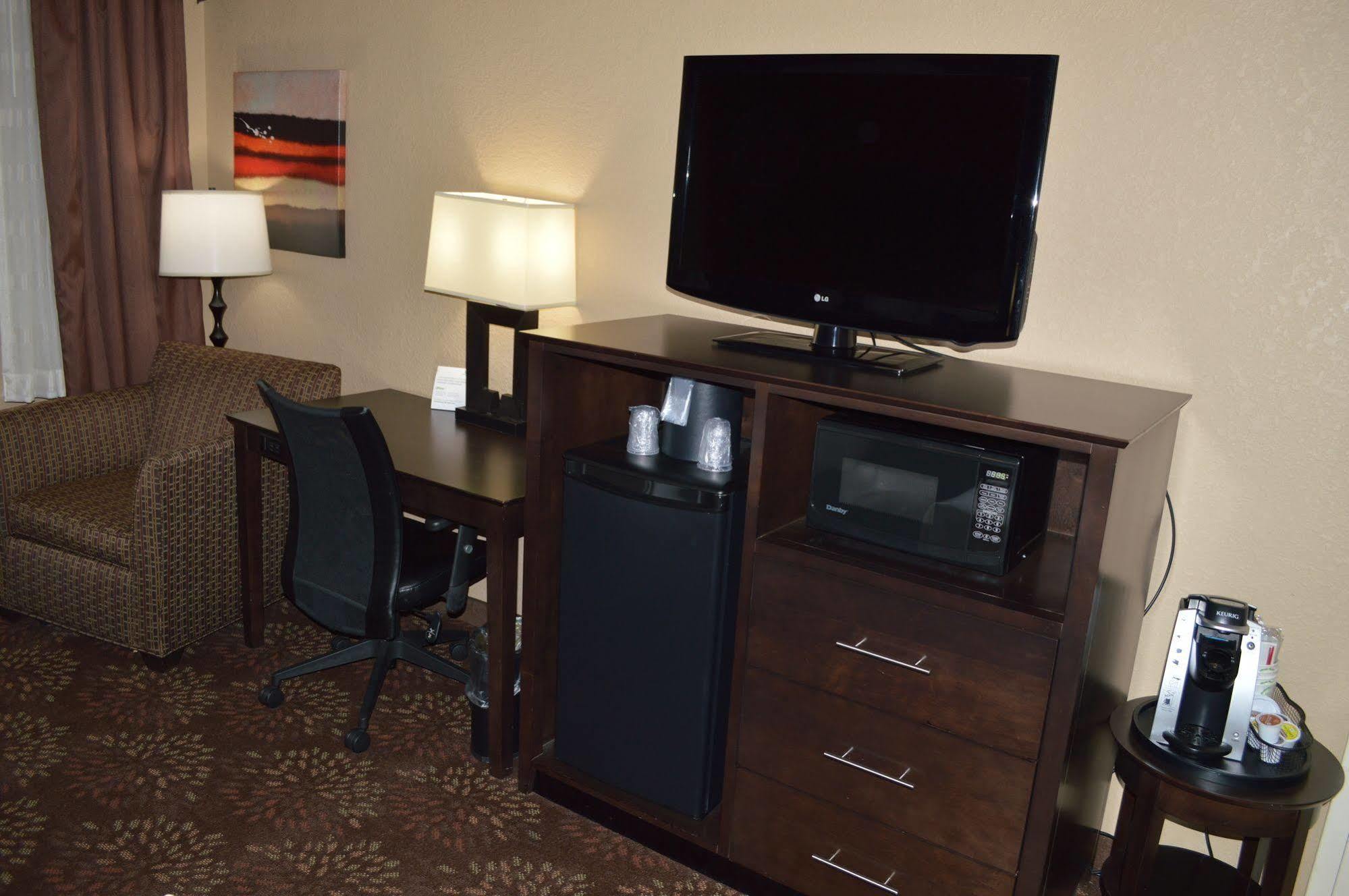 Holiday Inn Charlotte University By Ihg Exteriér fotografie