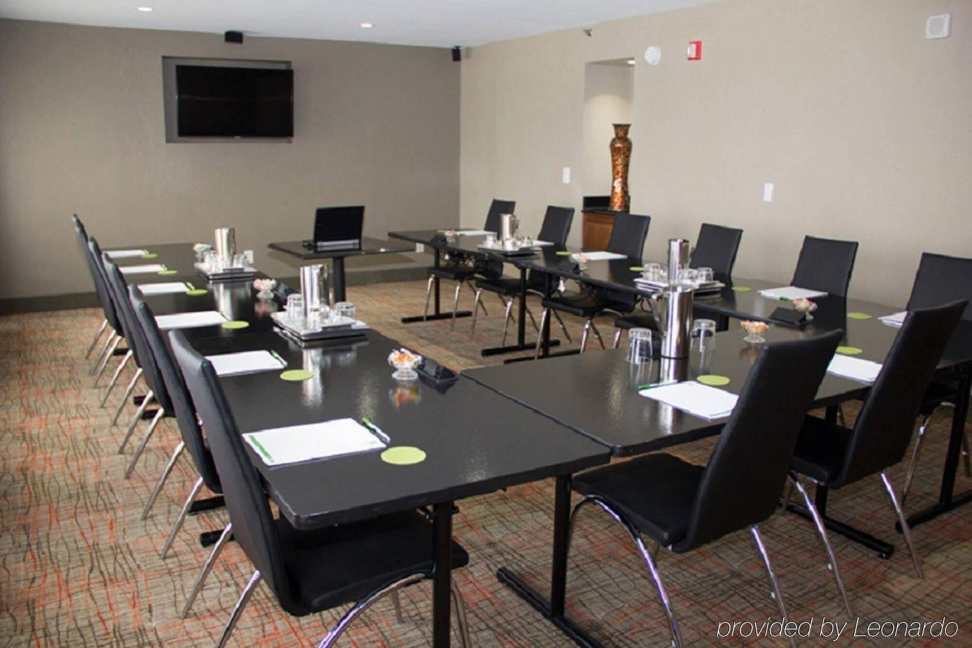 Holiday Inn Charlotte University By Ihg Exteriér fotografie